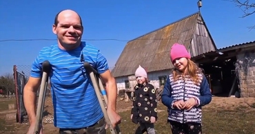 Счастливая семья с ДЦП - Сергей и Юлия